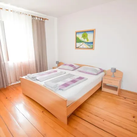Gabi Apartment *